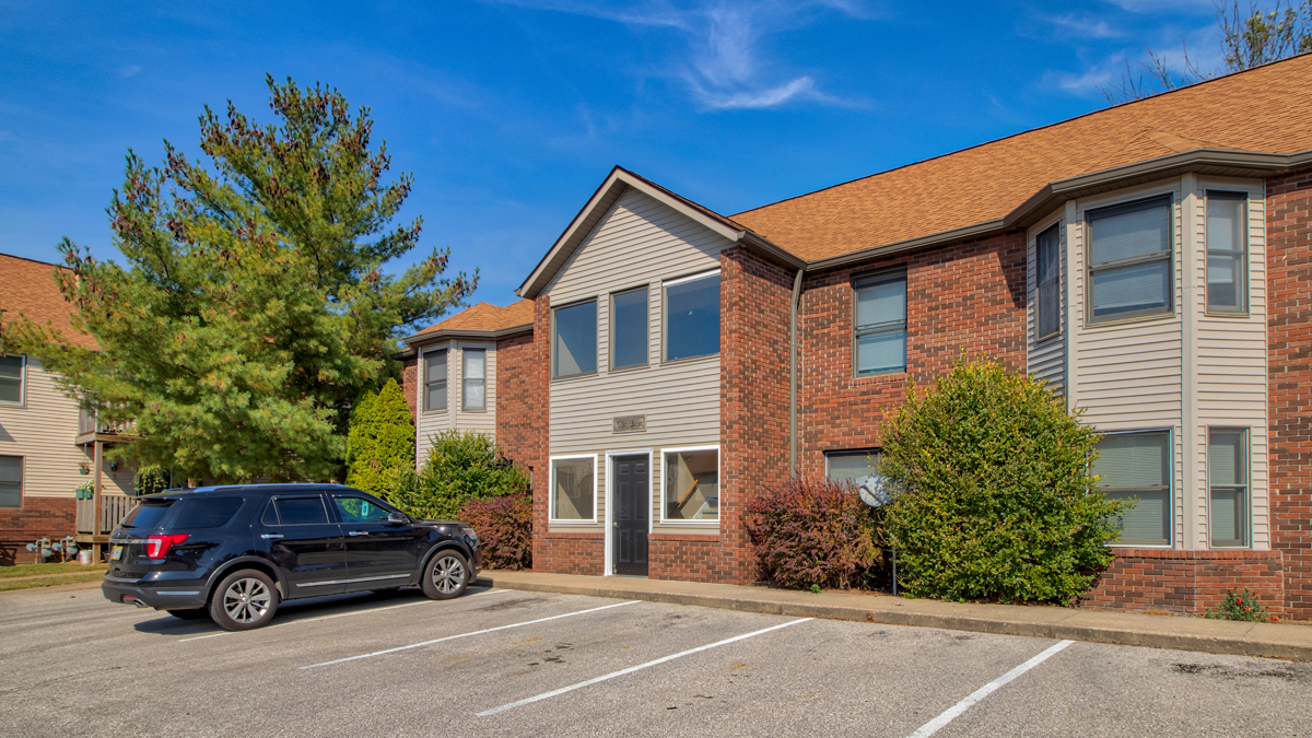 the bleachers apartments bloomington jackvanimpehealth