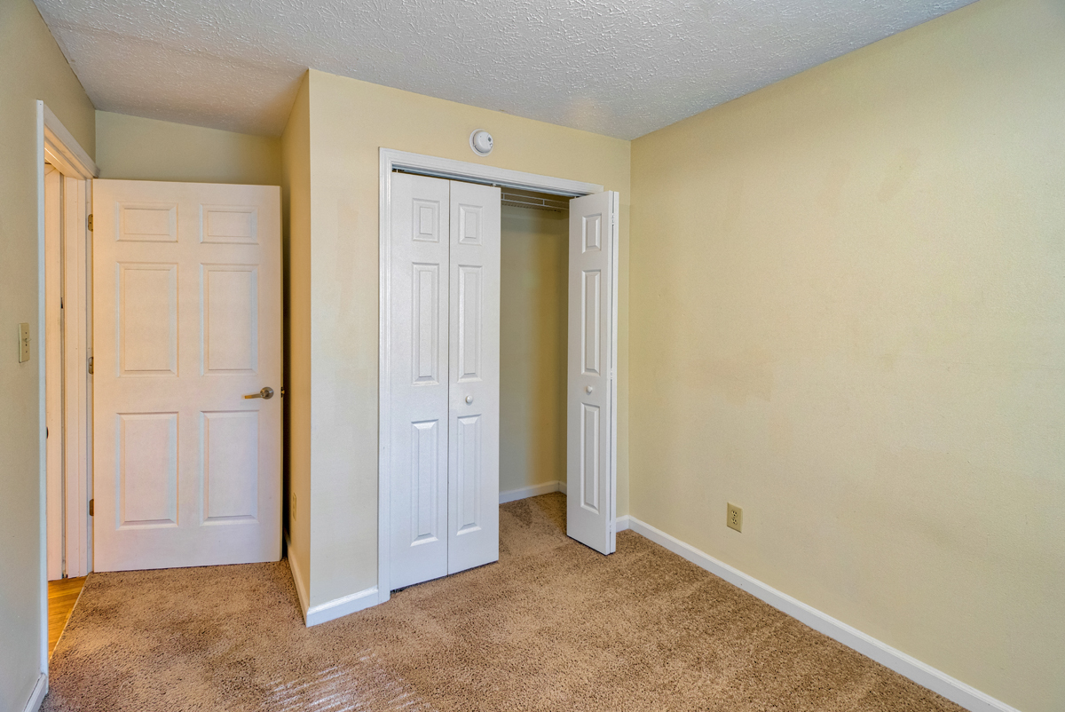 Bloomington, IN Apartments Walnut Springs Home