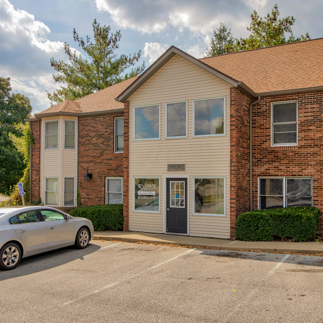 Walnut Springs - Ample Resident Parking
