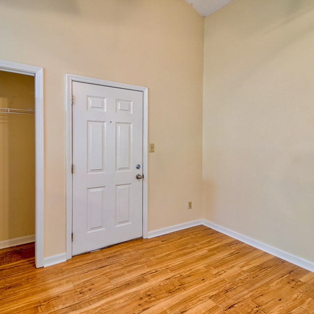 Walnut Springs - Home office with gorgeous built-ins