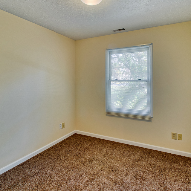 Walnut Springs - Home office with gorgeous built-ins